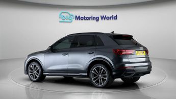 Audi Q3 TFSI S LINE BLACK EDITION