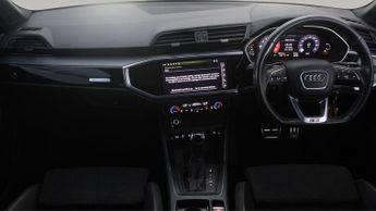 Audi Q3 TFSI S LINE BLACK EDITION