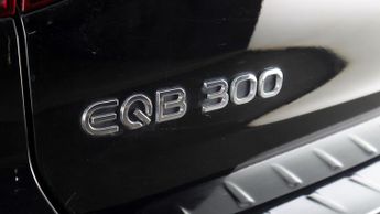 Mercedes-Benz EQB EQB 300 4MATIC AMG LINE