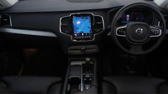 Volvo XC90 RECHARGE T8 PLUS AWD