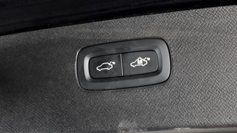 Volvo XC90 RECHARGE T8 PLUS AWD