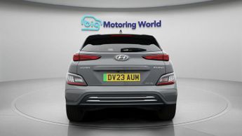 Hyundai KONA PREMIUM
