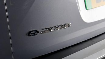 Peugeot E-2008 GT