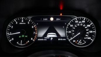 Nissan Qashqai DIG-T N-CONNECTA DCT