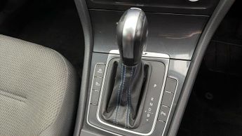 Volkswagen e-Golf E-GOLF