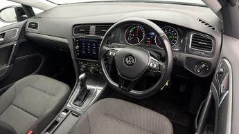 Volkswagen e-Golf E-GOLF
