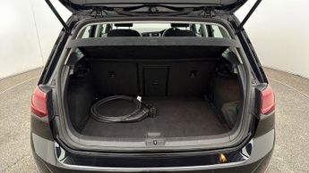 Volkswagen e-Golf E-GOLF