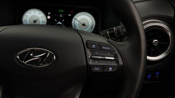 Hyundai KONA PREMIUM
