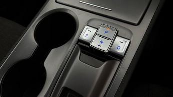 Hyundai KONA PREMIUM