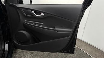Hyundai KONA PREMIUM