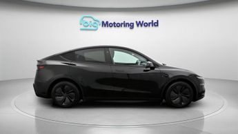 Tesla Model Y LONG RANGE