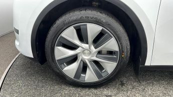 Tesla Model Y BASE