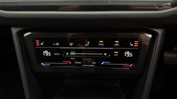 Volkswagen Tiguan ELEGANCE TSI DSG