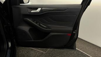 Ford Focus ST-LINE X
