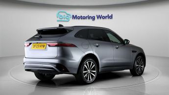 Jaguar F-PACE R-DYNAMIC SE BLACK