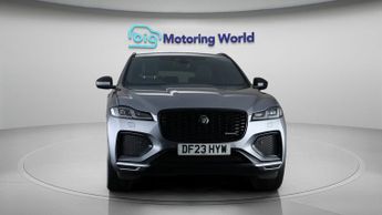 Jaguar F-PACE R-DYNAMIC SE BLACK