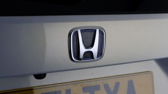 Honda Jazz I-MMD CROSSTAR EX