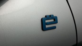 Citroen e-C4 SHINE PLUS