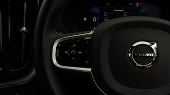 Volvo XC60 B5 PLUS AWD