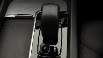 Volvo XC60 RECHARGE T6 CORE AWD