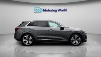 Audi e-tron QUATTRO S LINE