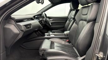 Audi e-tron QUATTRO S LINE