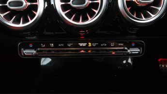 Mercedes-Benz CLA CLA 180 AMG LINE PREMIUM PLUS
