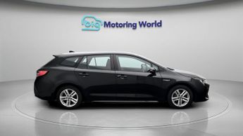 Toyota Corolla ICON TECH