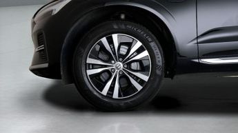 Volvo XC60 RECHARGE T6 CORE AWD