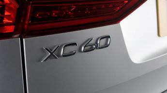 Volvo XC60 B5 INSCRIPTION PRO AWD