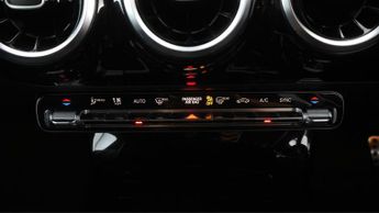 Mercedes-Benz CLA CLA 200 AMG LINE