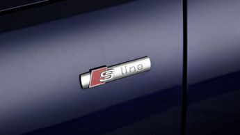 Audi A4 Avant AVANT TFSI S LINE BLACK EDITION