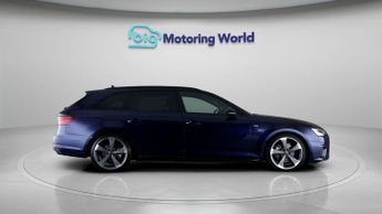 Audi A4 Avant AVANT TFSI S LINE BLACK EDITION