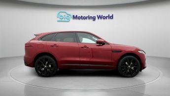 Jaguar F-PACE R-DYNAMIC HSE