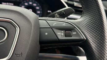 Audi Q3 TFSI S LINE BLACK EDITION