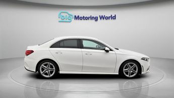 Mercedes-Benz A Class A 180 D AMG LINE EXECUTIVE