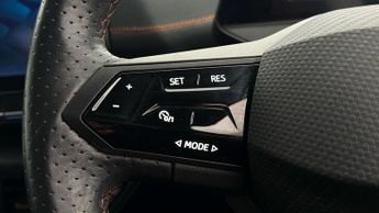 CUPRA Born V1