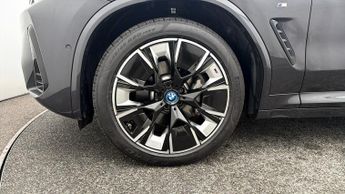 BMW iX3 M SPORT PRO