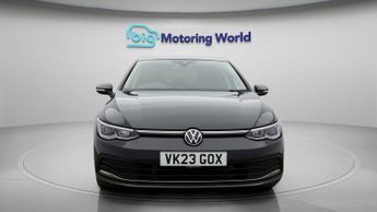 Volkswagen Golf STYLE TSI DSG