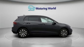 Volkswagen Golf STYLE TSI DSG