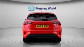 Ford Focus ST-LINE X