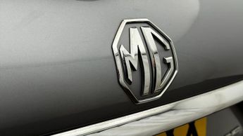 MG MG5 EXCLUSIVE