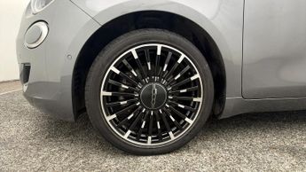 Fiat 500e C LA PRIMA