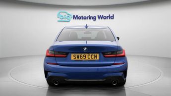 BMW 3 Series 320I M SPORT