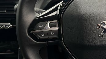 Peugeot E-208 ALLURE PREMIUM