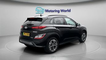Hyundai KONA PREMIUM