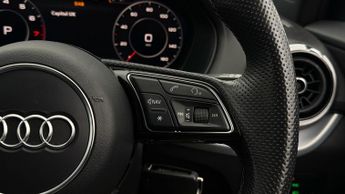 Audi Q2 TFSI S LINE BLACK EDITION