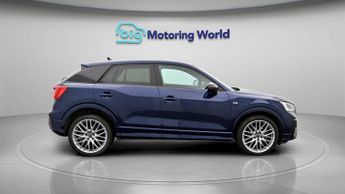 Audi Q2 TFSI S LINE BLACK EDITION