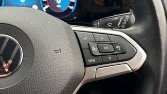 Volkswagen Golf STYLE ETSI DSG