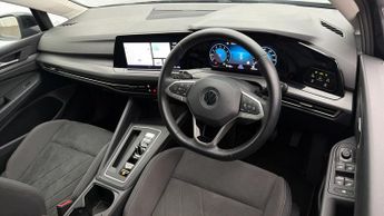 Volkswagen Golf STYLE ETSI DSG